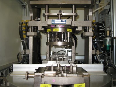 安全带卷簧及压销机